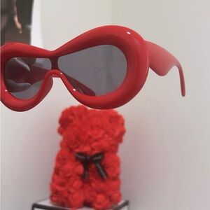 RED IT GIRL SHADES / SUNGLASSES